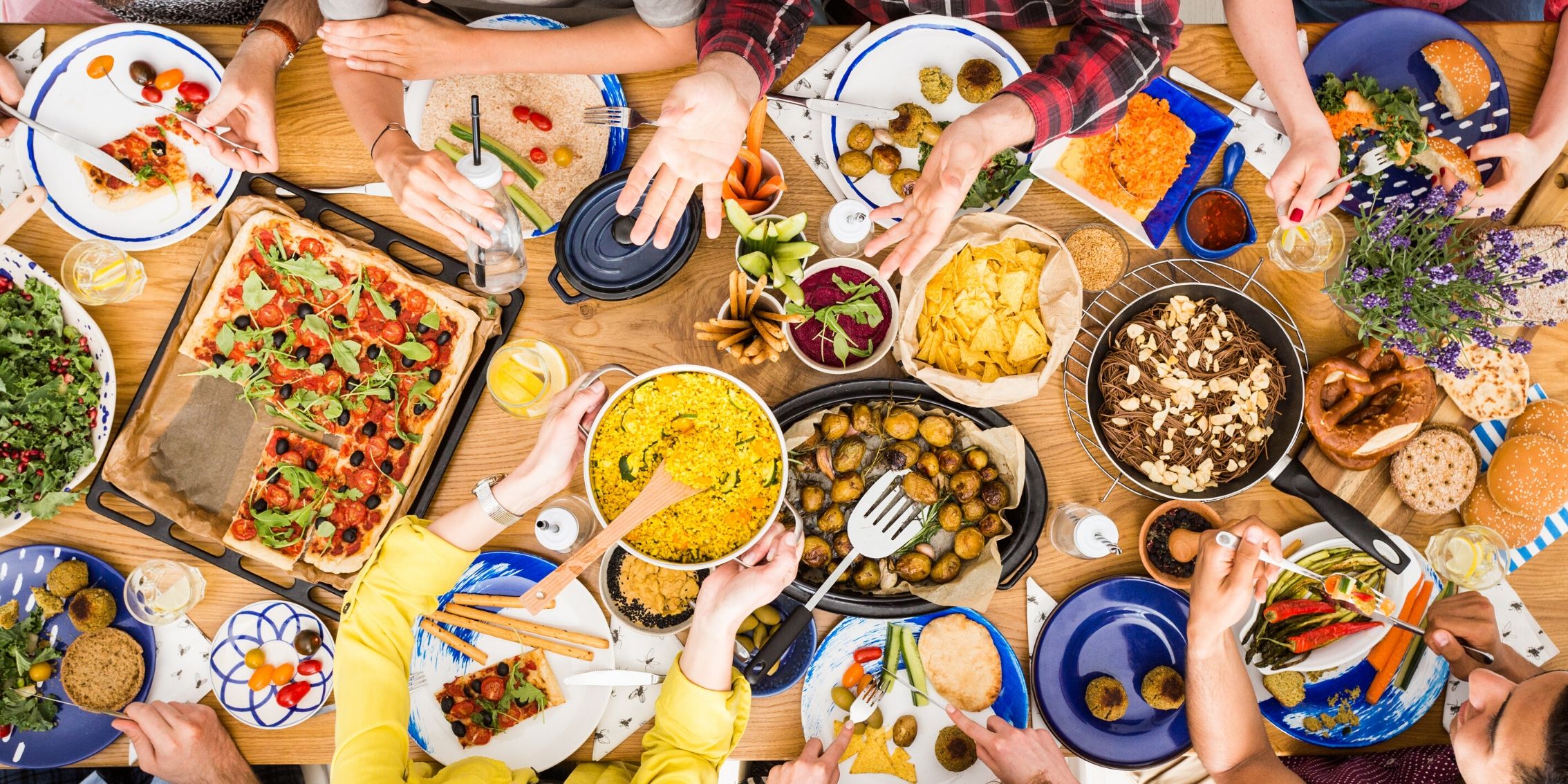 How Sharing Meals With Others Improves Health and Happiness - Live Life Get Active